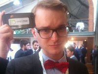 CZfdflz1QXicsVFYy0iqNA : Petter Karlsson